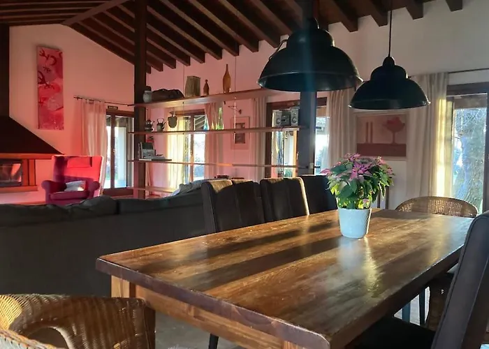 Chalet: Casa Rural La Fresneda De Tenzuela